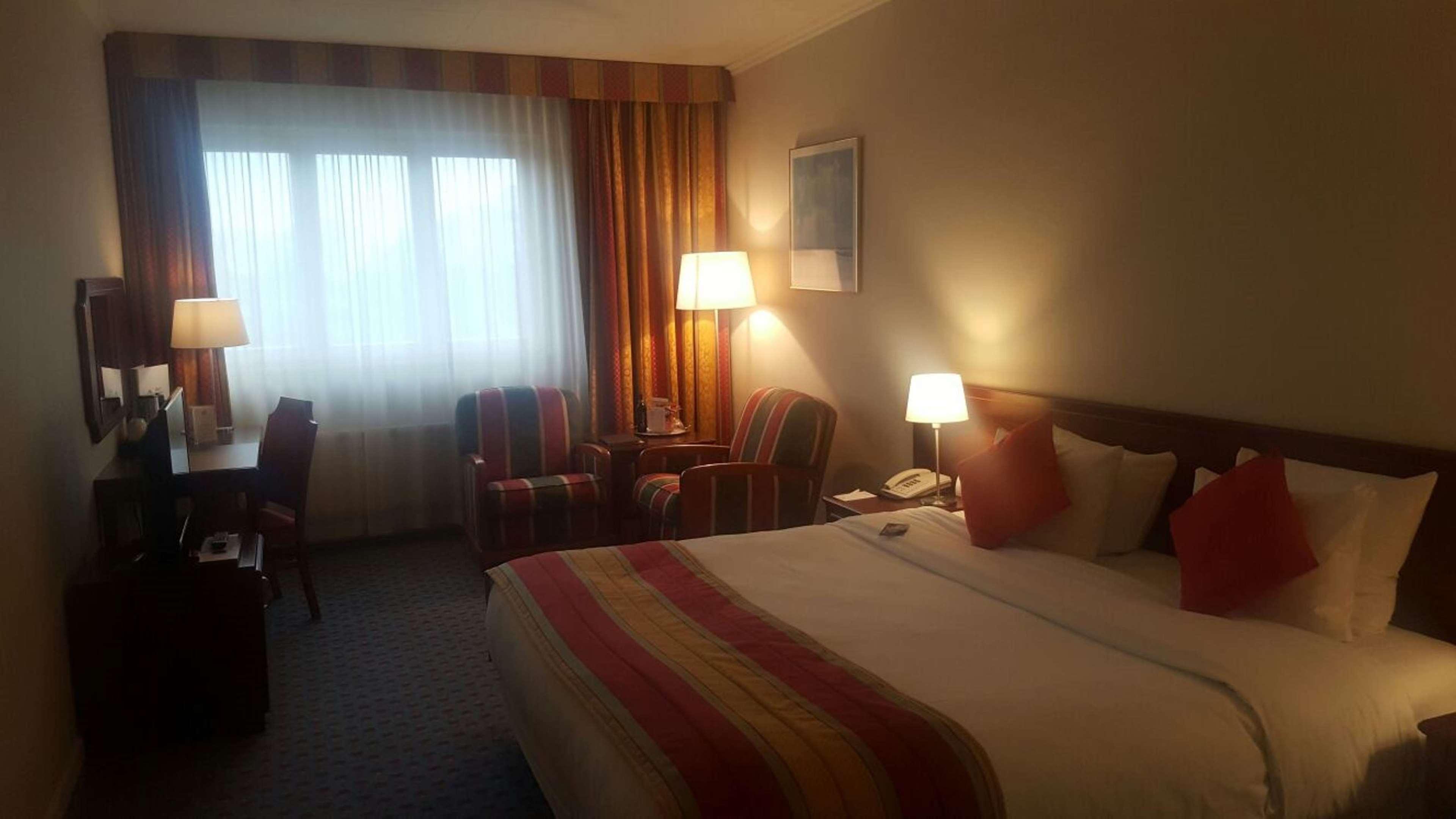 Best Western Plus Park Hotel Brussels Etterbeek Exterior foto