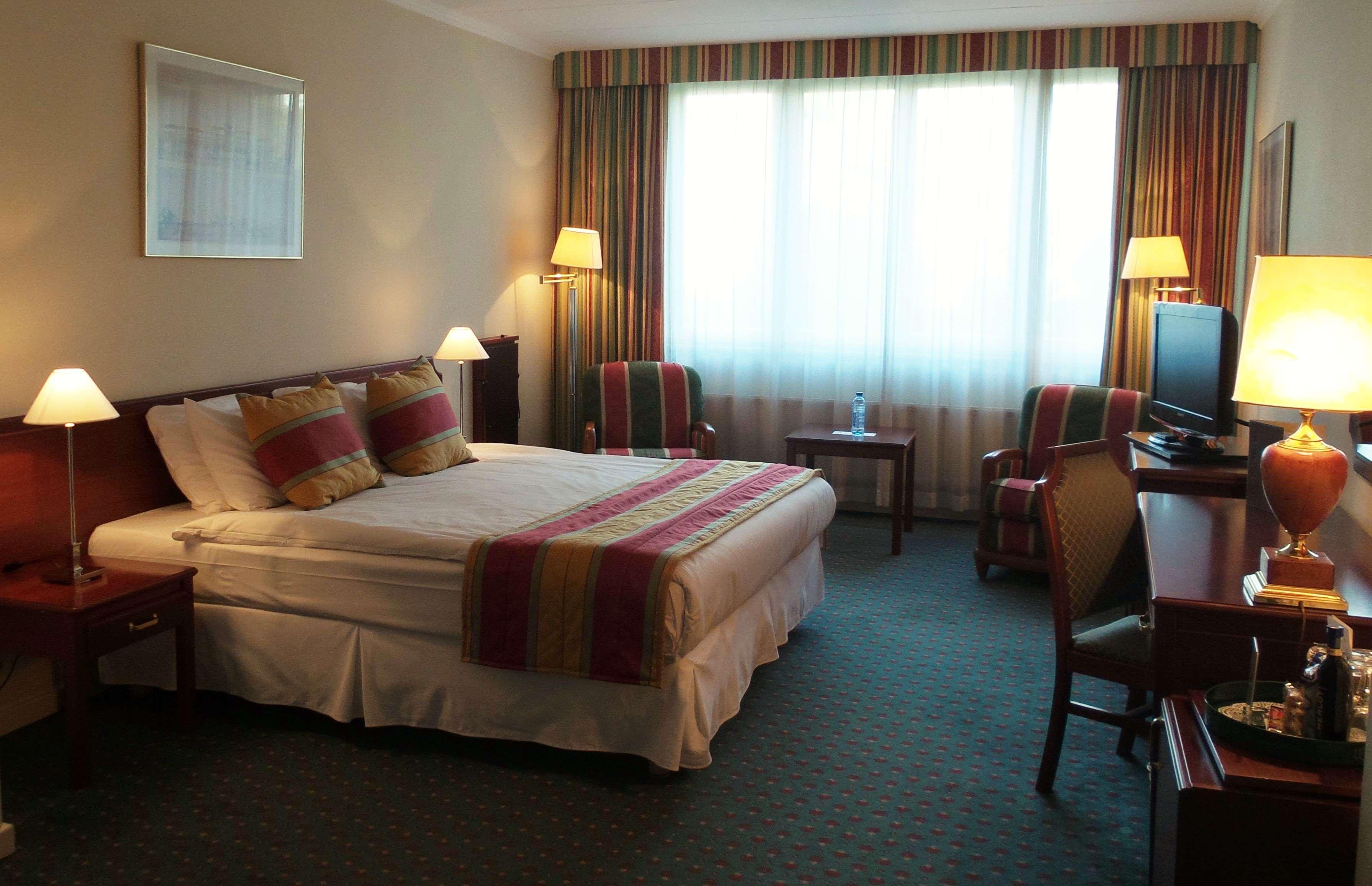 Best Western Plus Park Hotel Brussels Etterbeek Exterior foto